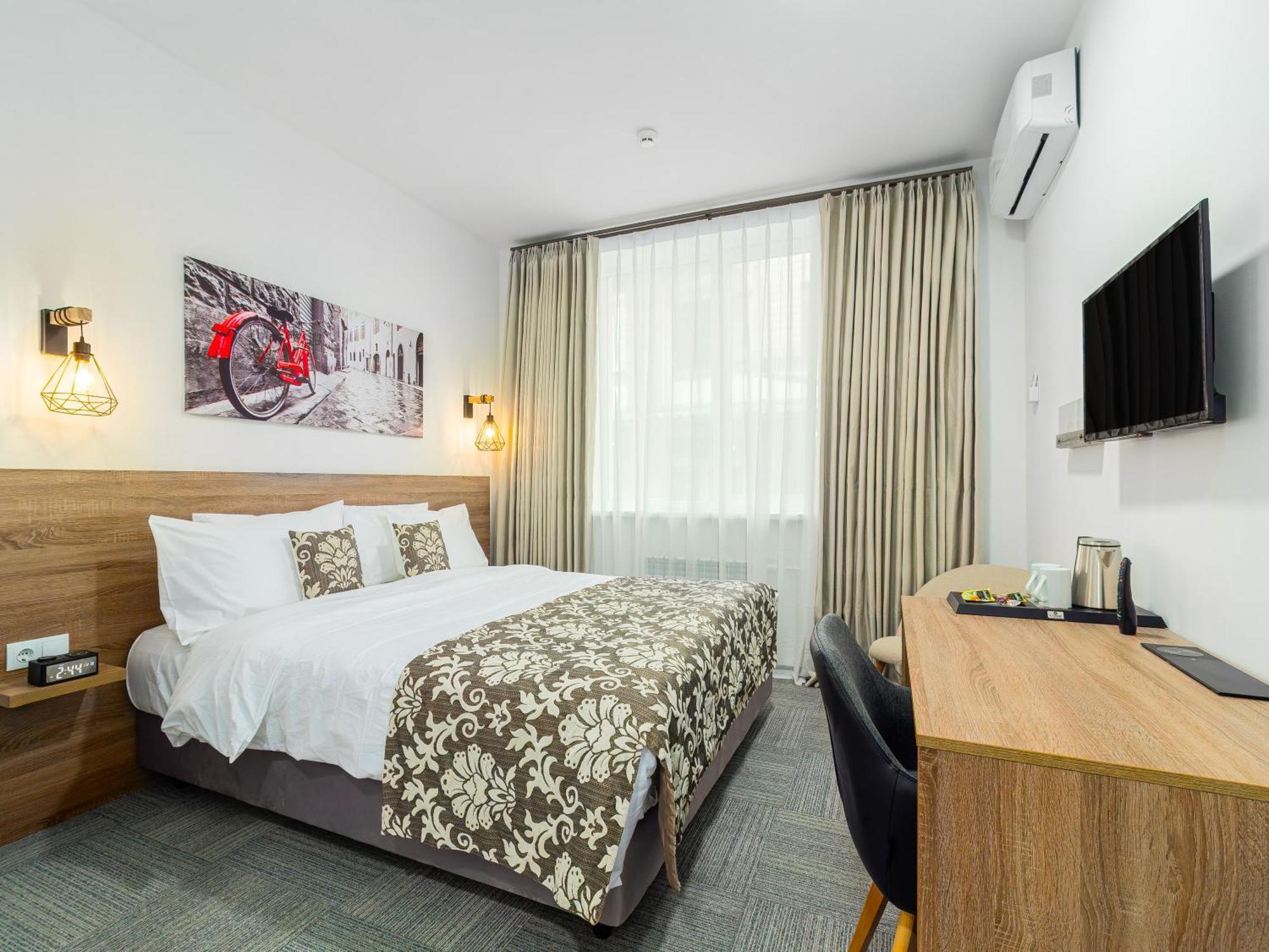 Ta Collection Hotel คีชีเนา ภายนอก รูปภาพ