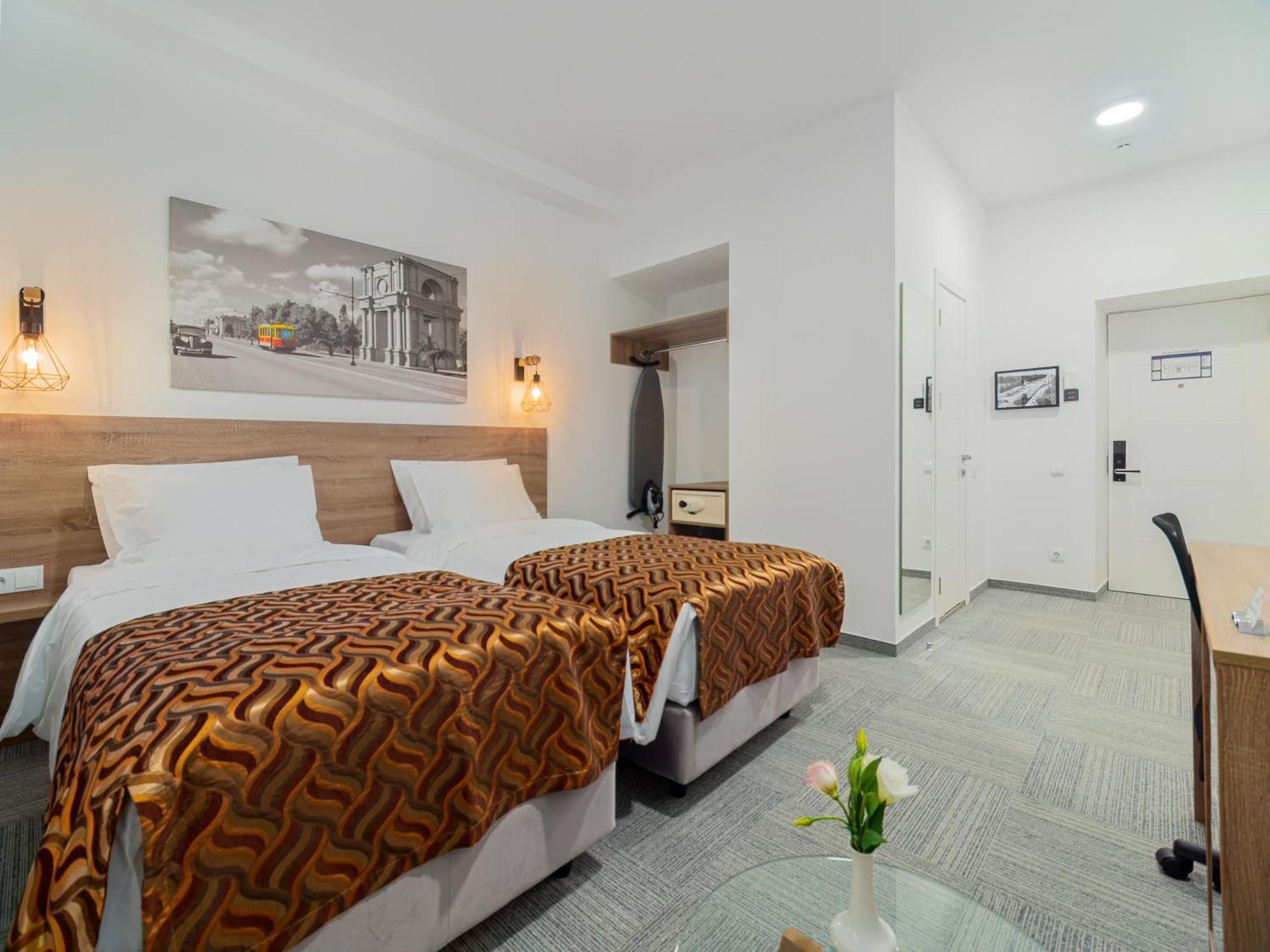 Ta Collection Hotel คีชีเนา ภายนอก รูปภาพ