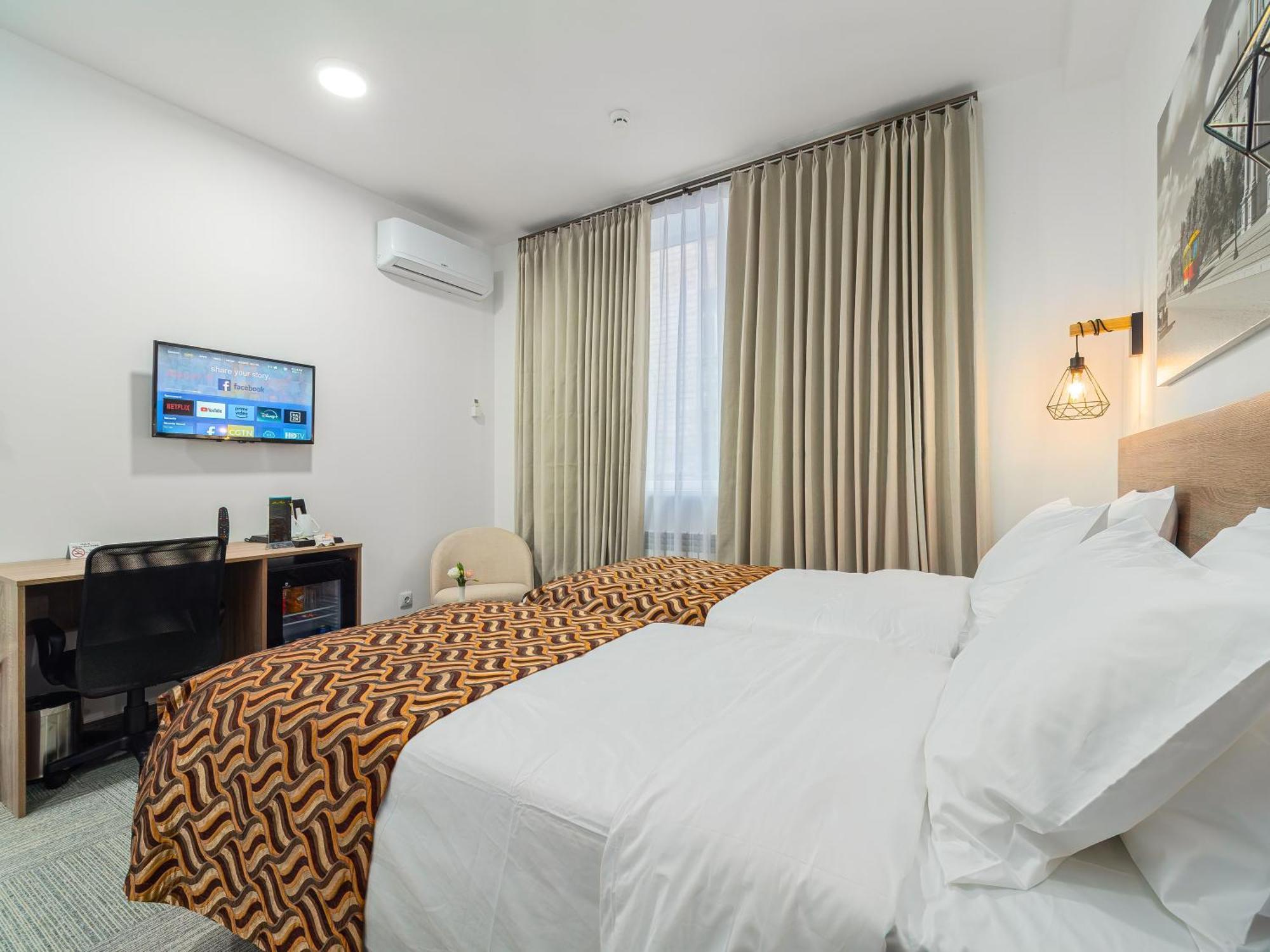 Ta Collection Hotel คีชีเนา ภายนอก รูปภาพ